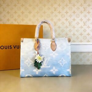<AUTHENTIC>Louis Vuitton OnTheGo Tote in Sky Blue